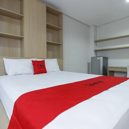 Reddoorz @ Patal Senayan 4 Hotel Jakarta Exterior photo