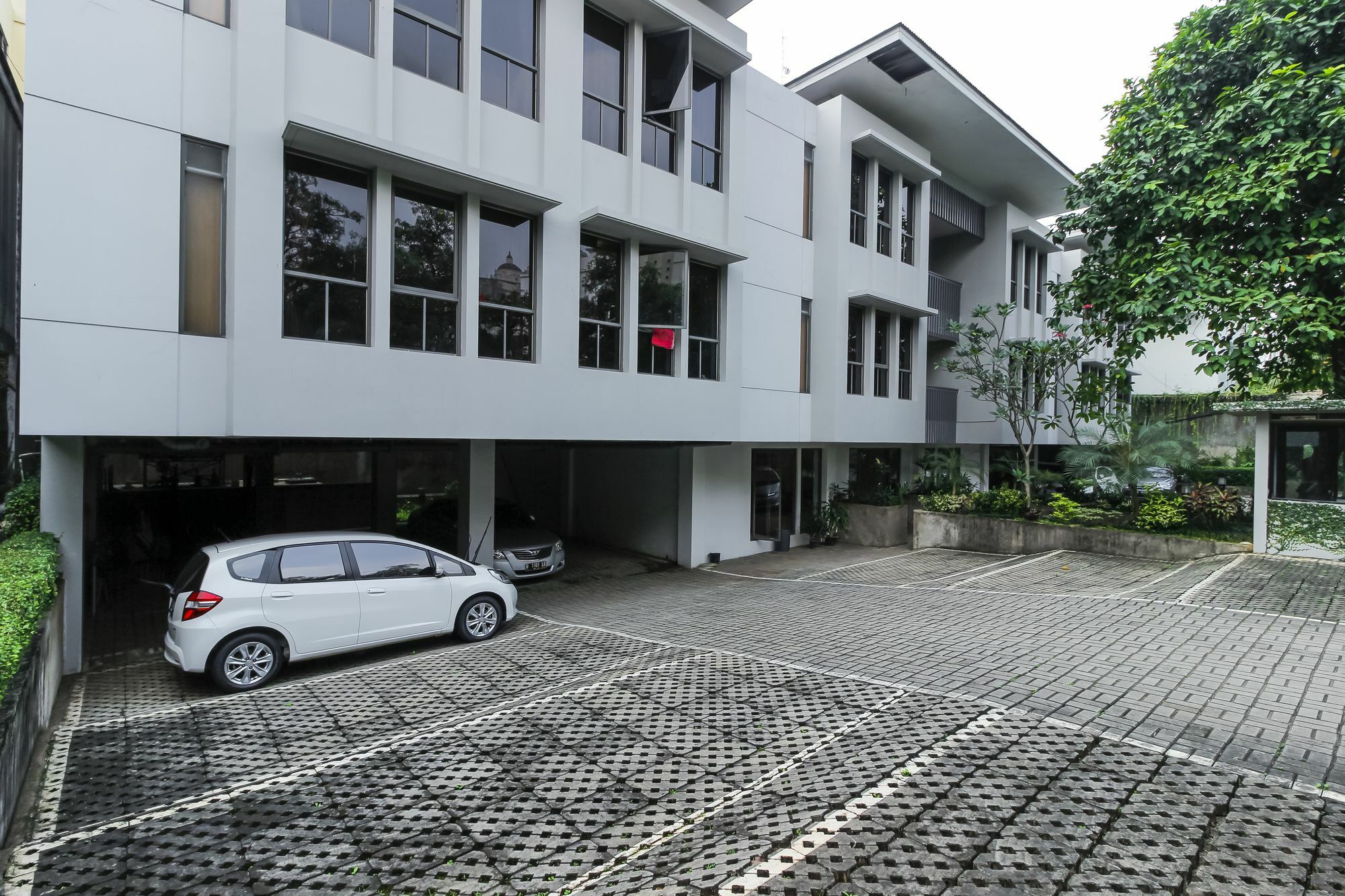 Reddoorz @ Patal Senayan 4 Hotel Jakarta Exterior photo